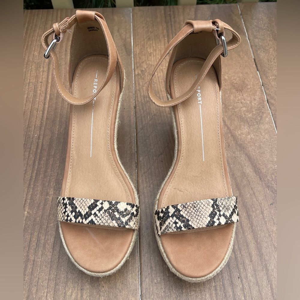 Women’s Report brand faux snakeskin sandals with braided wedge tan Size 10